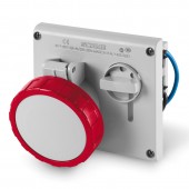 INTERLOCKED SOCKET 2P+E IP67 32A 9h SCAME 405.3278