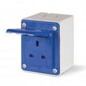 SURFACE MOUNTING SOCKET 2P+E 13A 250V AC SCAME 570.4141