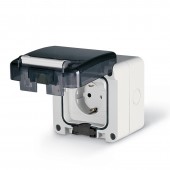 UNEL SOCKET 2P+E 16A 250V 95X95 SCAME 137.6412